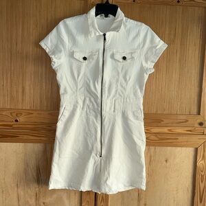 Green Goddess Off White Zip-Front Short Romper Sz M